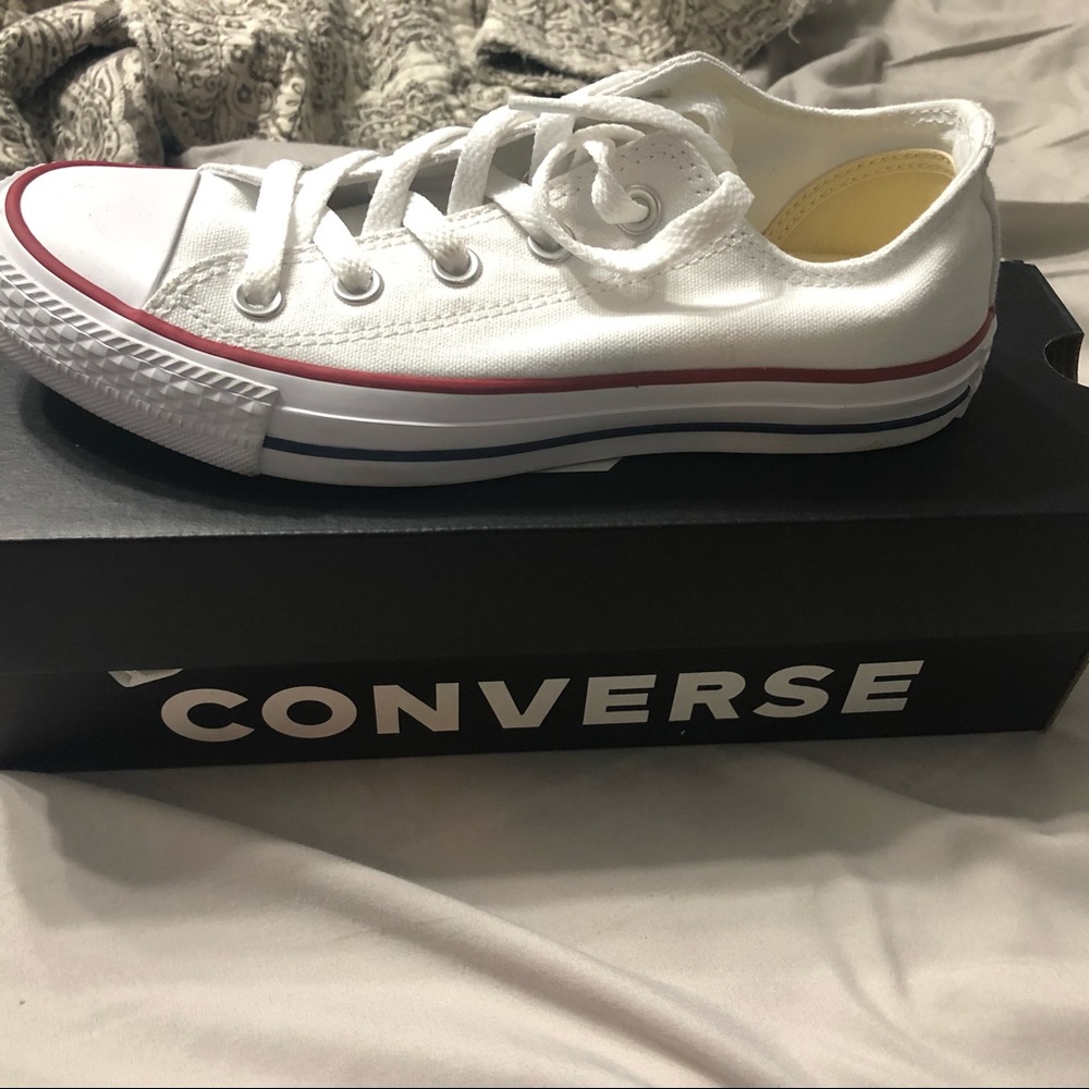 White Converse Chuck Taylors. Brand new size 6